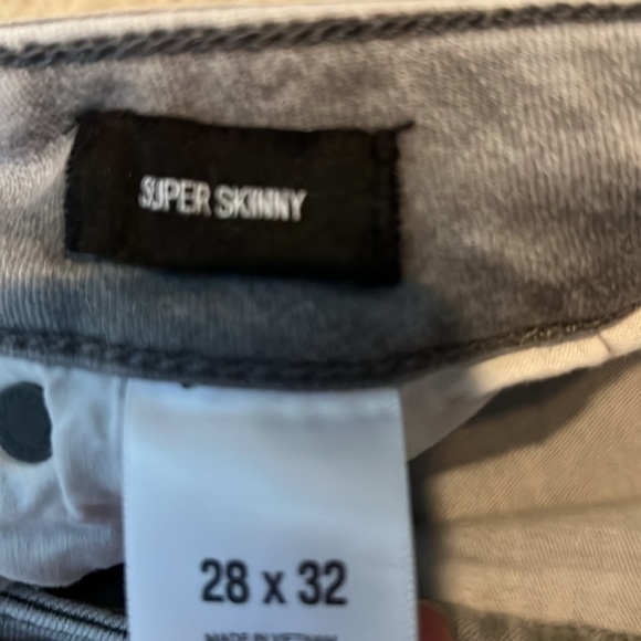 Men’s Express Jean 28x32 - Picture 6 of 7